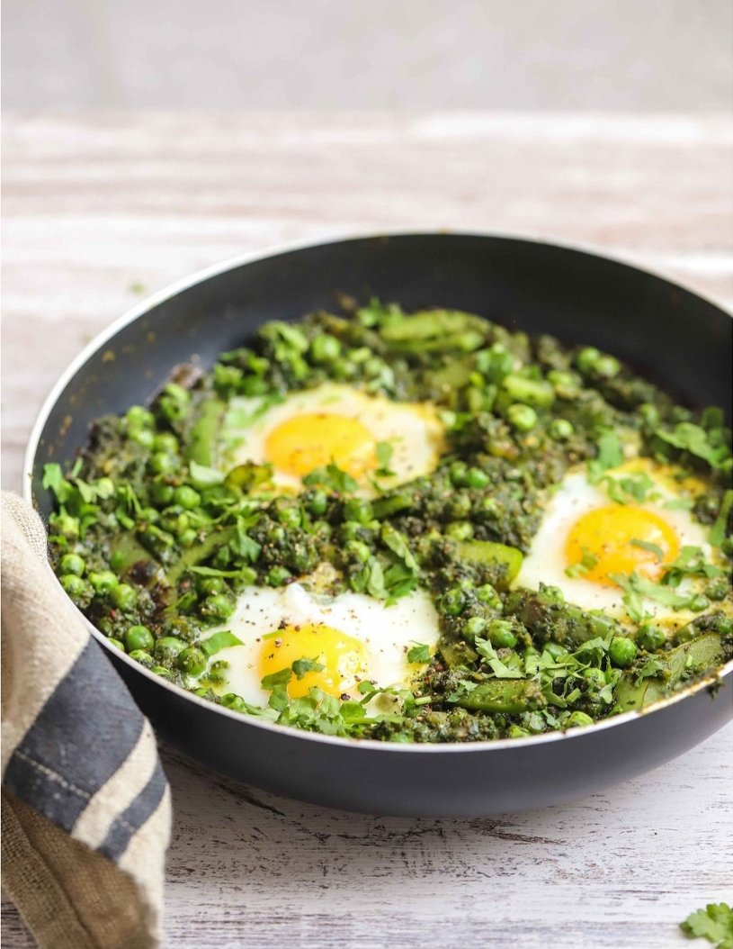 Green Harissa Spiced Shakshuka